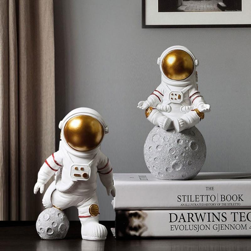 Astronauts Ornaments For Home Office