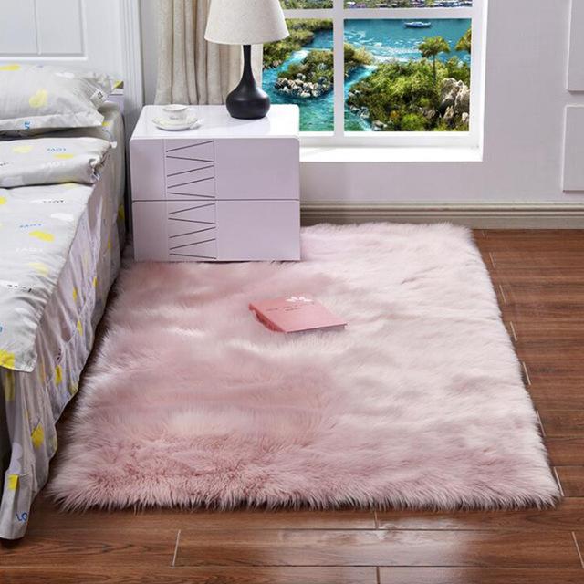 Luxury Faux Fur Rug For Bedroom