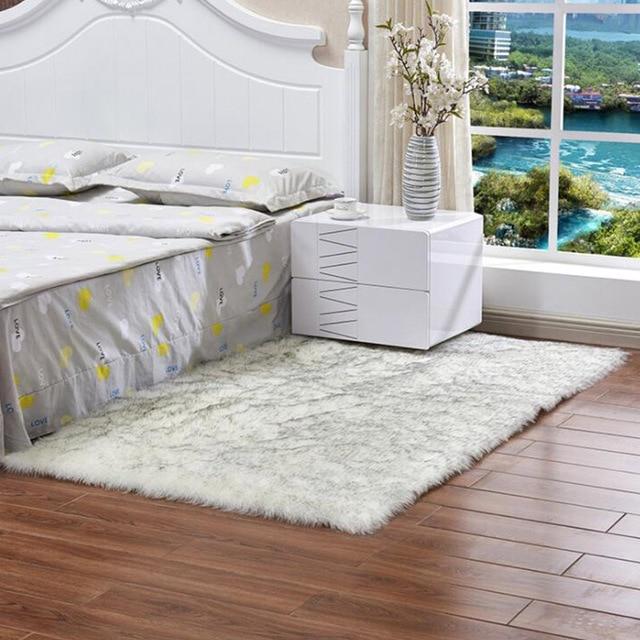 Luxury Faux Fur Rug For Bedroom