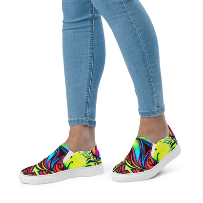 Women’s slip-on canvas shoes